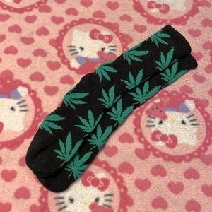 HUF maple leaf long socks